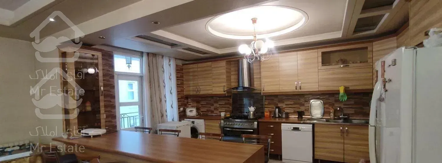 ۱۷۰ متر سه خواب فول امکانات آشتیانی