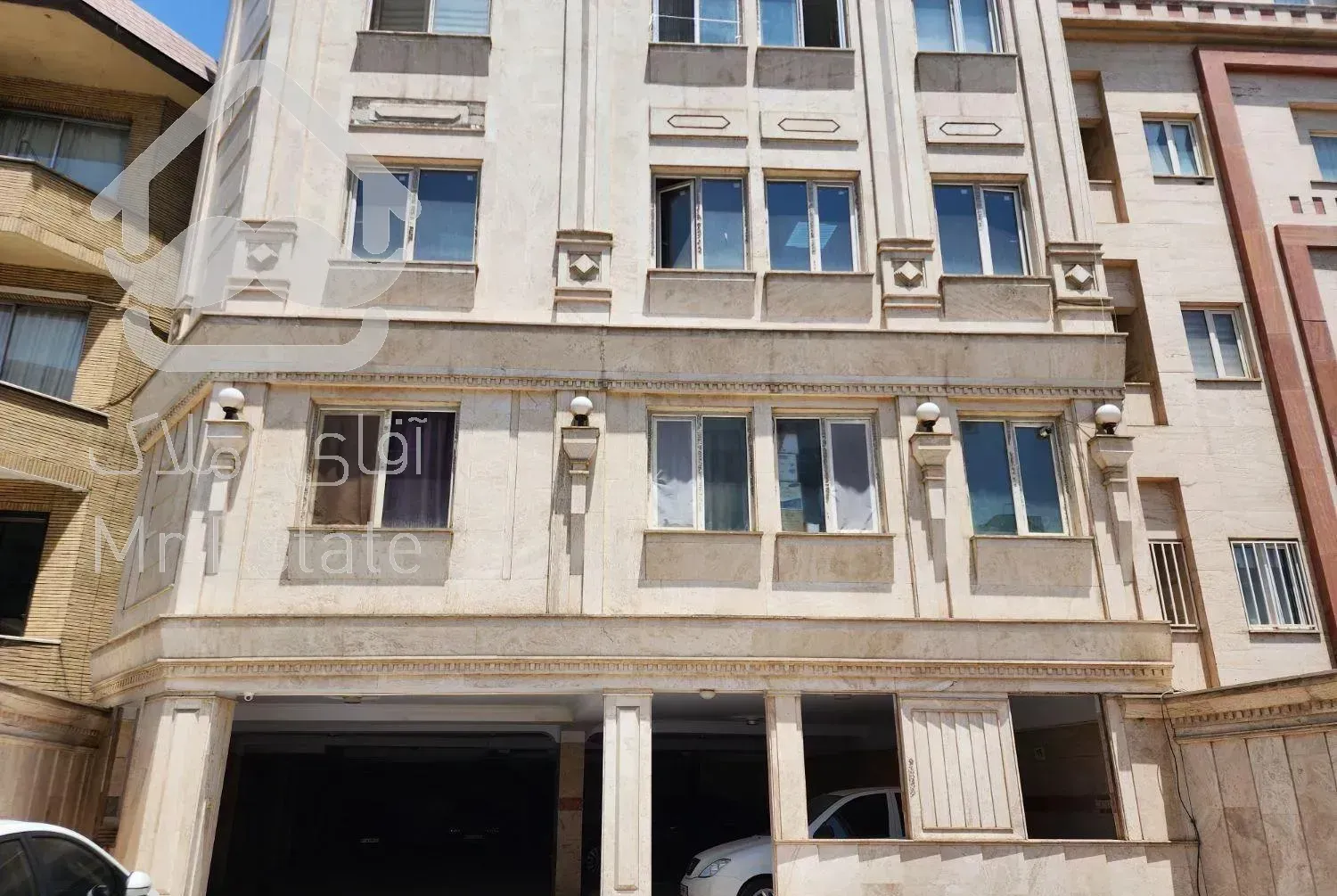 آپارتمان ۶۰ متری ، مسکونی ، طبقه اول + آسانسور