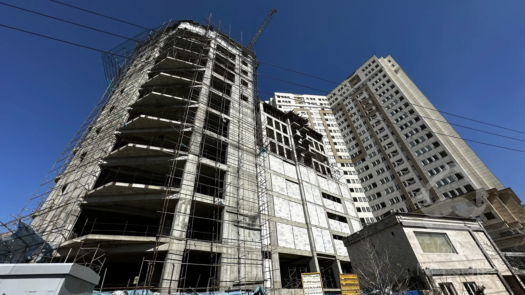 ۱۲۰ متر / ویو ابدی به دریاچه