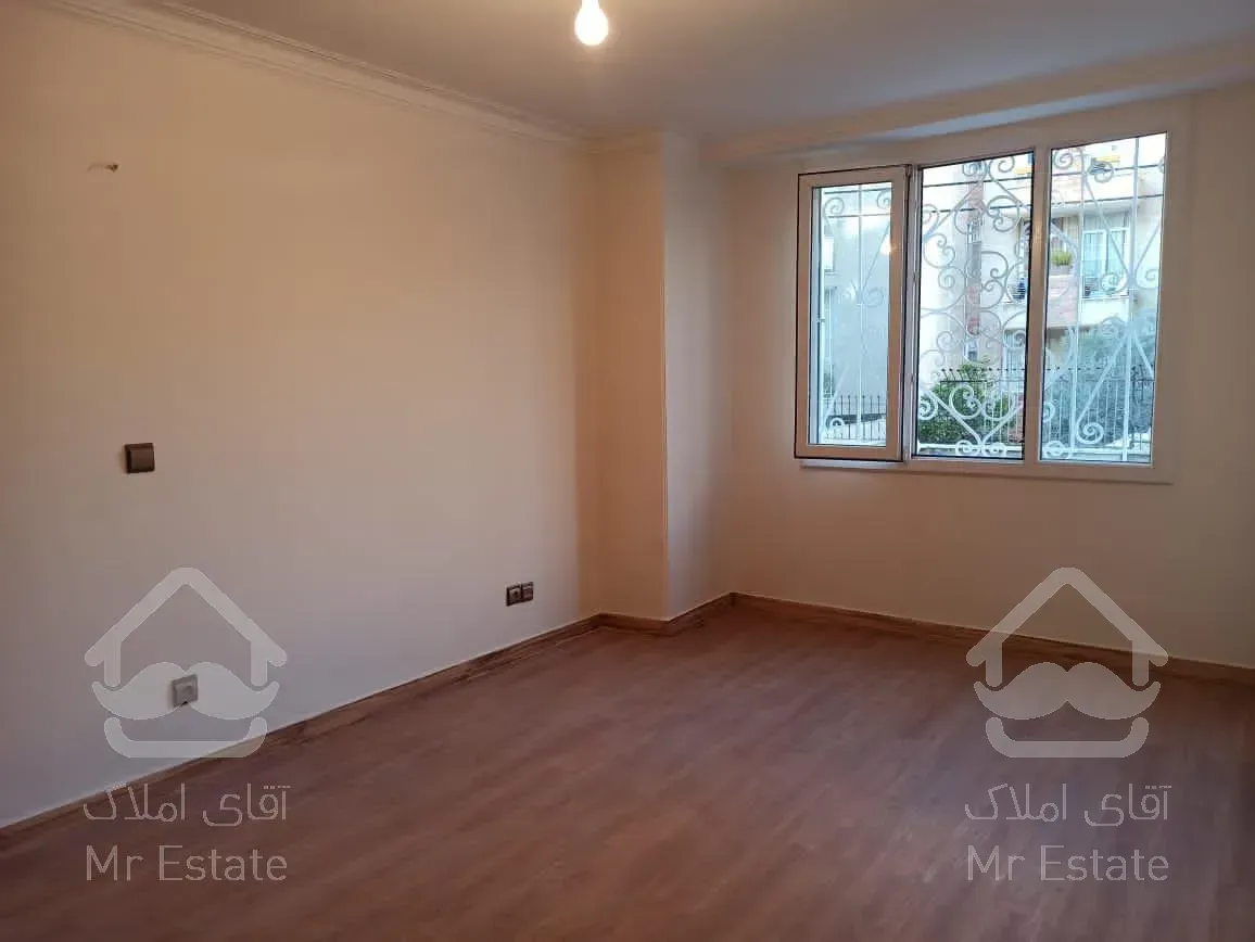 فروش فوری آپارتمان ۶۱متری ۲ خواب، امکانات بی نظیر، لوکیشن عالی ، سال ۸۰