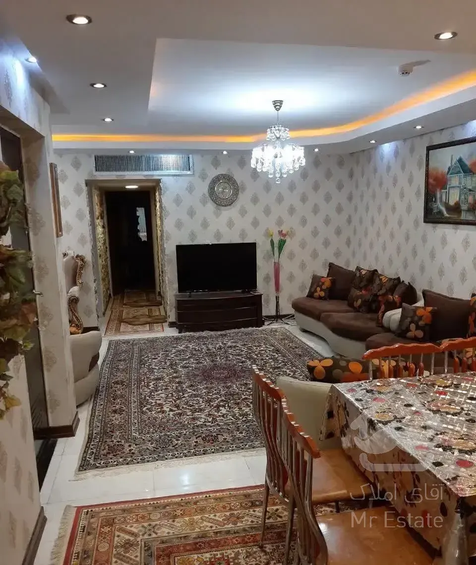 ۹۳ متر احدزاده