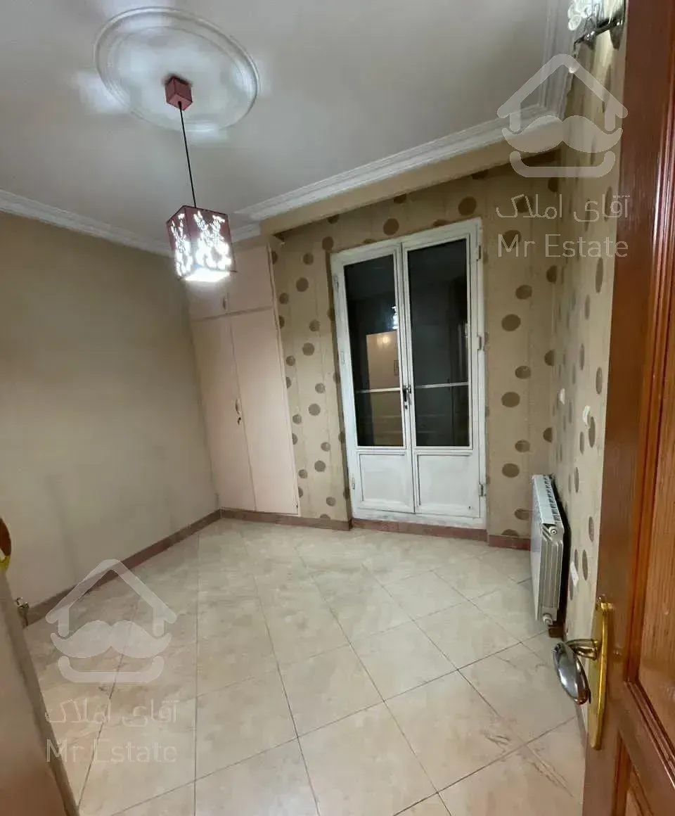 80متر دو‌خواب * جمالزاده جنوبی * پارکینگ دار *