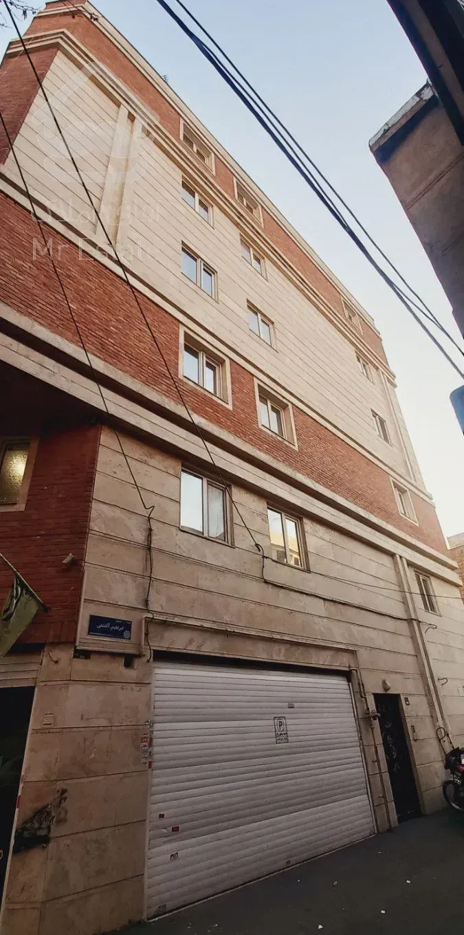 ۷۷ متر فول تکواحدی((میدان معلم)) سند تک‌برگ