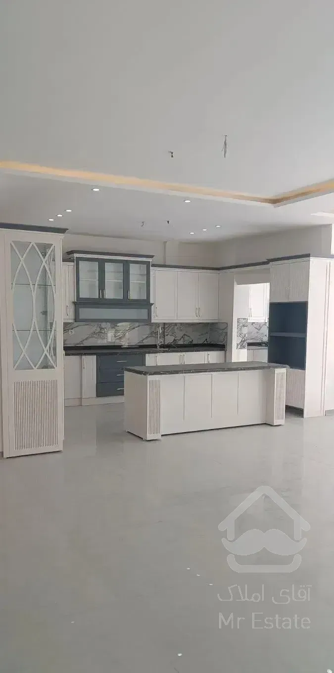 آپارتمان ۲۴۰ متر ، اوایل دانش آموز ، صفر تک واحدی