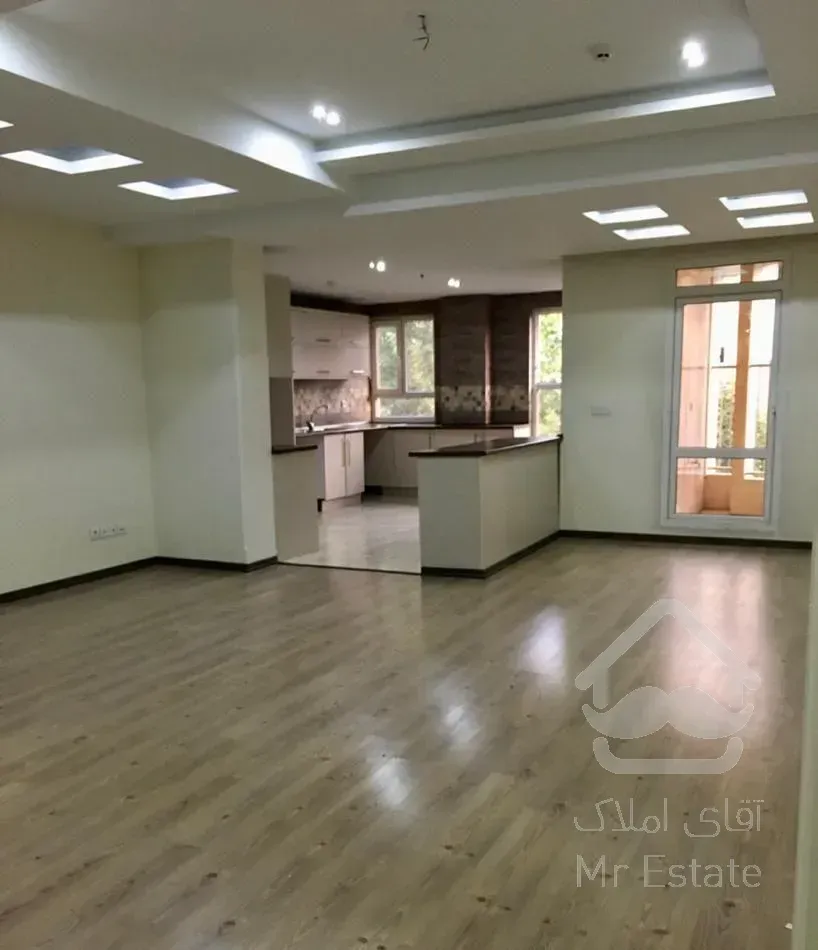 ۱۸۰متر شمال جردن ۳خواب دو جهت نور کوچه مشجر