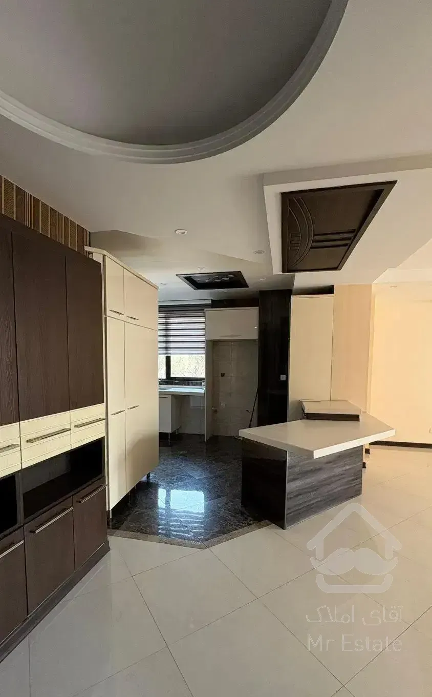 120متر 2خواب بزرگ آجودانیه/ تراس چیدمان/فول مشاعات