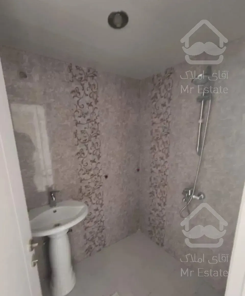 دولت /سه راه نشاط /118متر 3خواب/ تخلیه