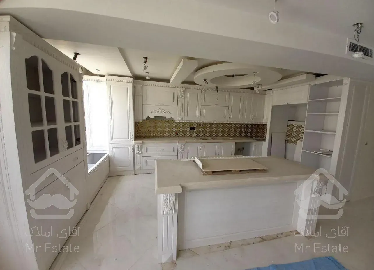 فروش۳۲۱متربنادر۳طبقه/فروش‌یامعاوضه با کلنگی/دهکده المپیک/منطقه۲۲