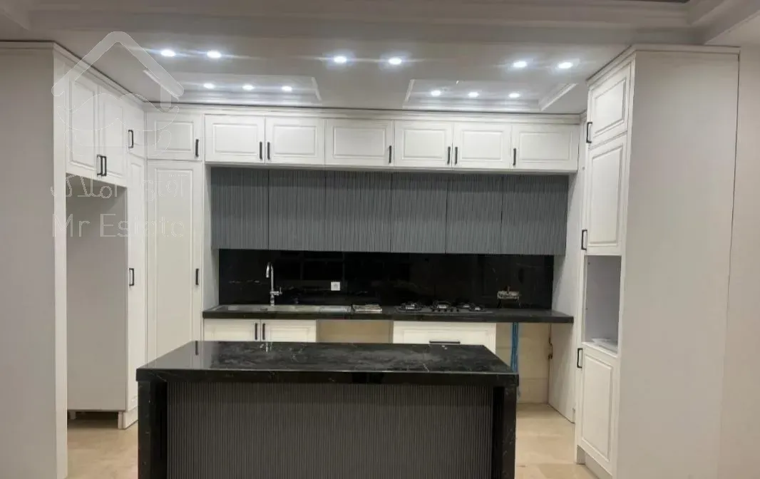 ۸۶ متر / نوساز /  مستعطیل طلایی/