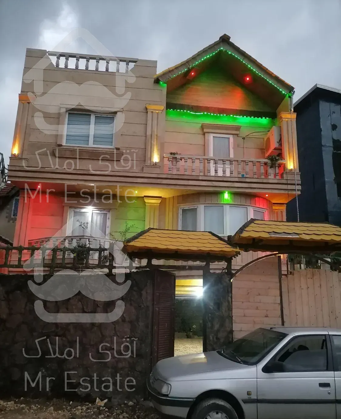 ویلا استخردار پیاده روی تا دریا 300 فرحباد ساری