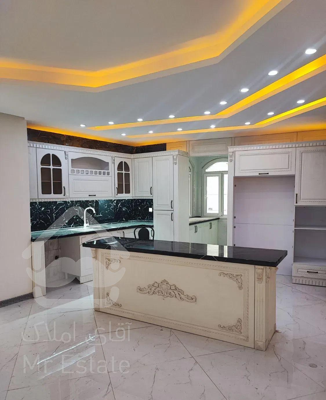 نیاوران 125 متر 3 خواب دسترسی