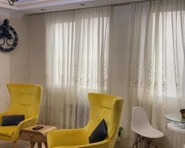 73 متر . 2 خواب . سالن پرده خور