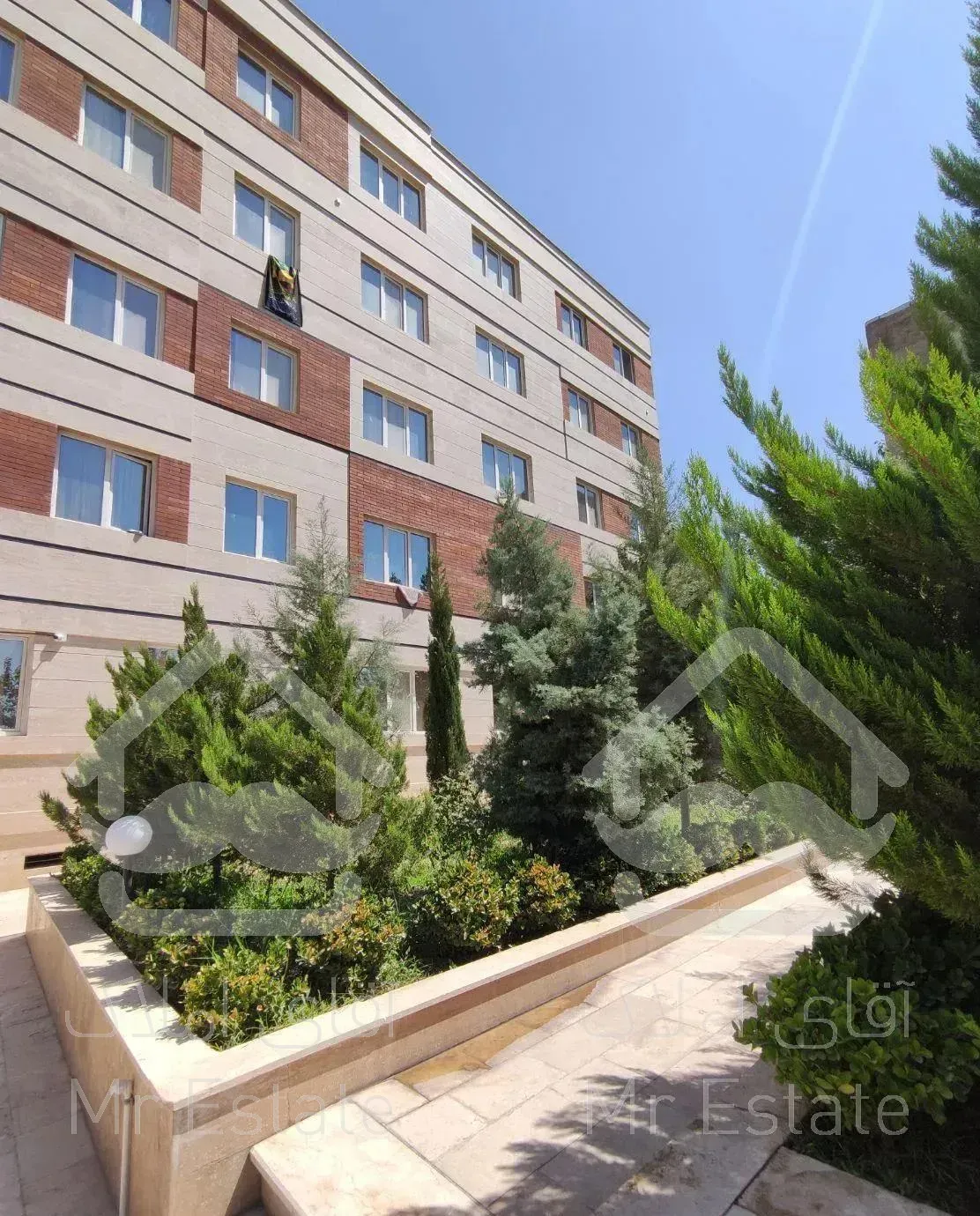 ۷۹متر/ فول با بالکن /سالن پرده خور /کن