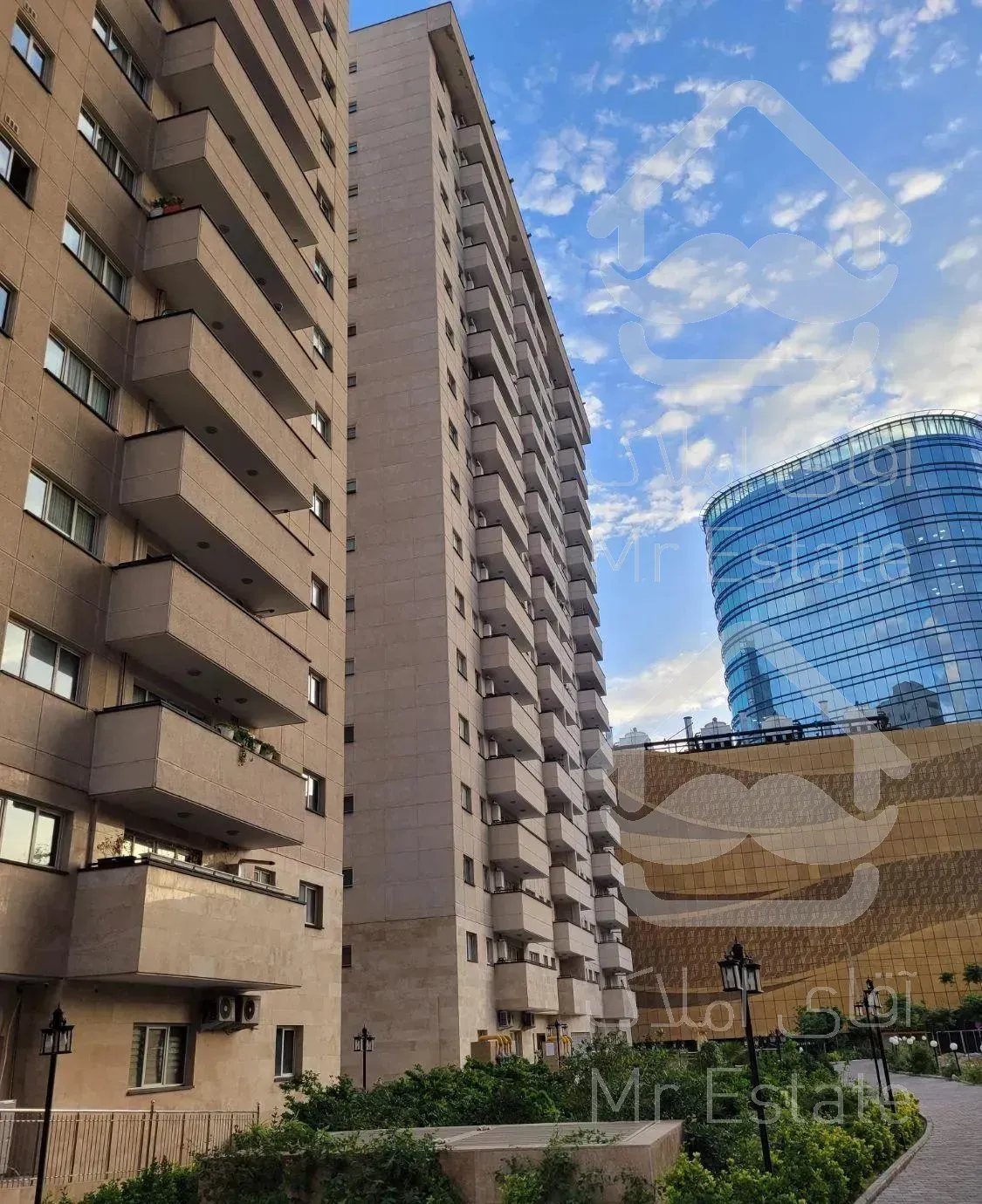 ۹۱ متر * دو خواب / مجتمع آبشار ، مجاور رزمال