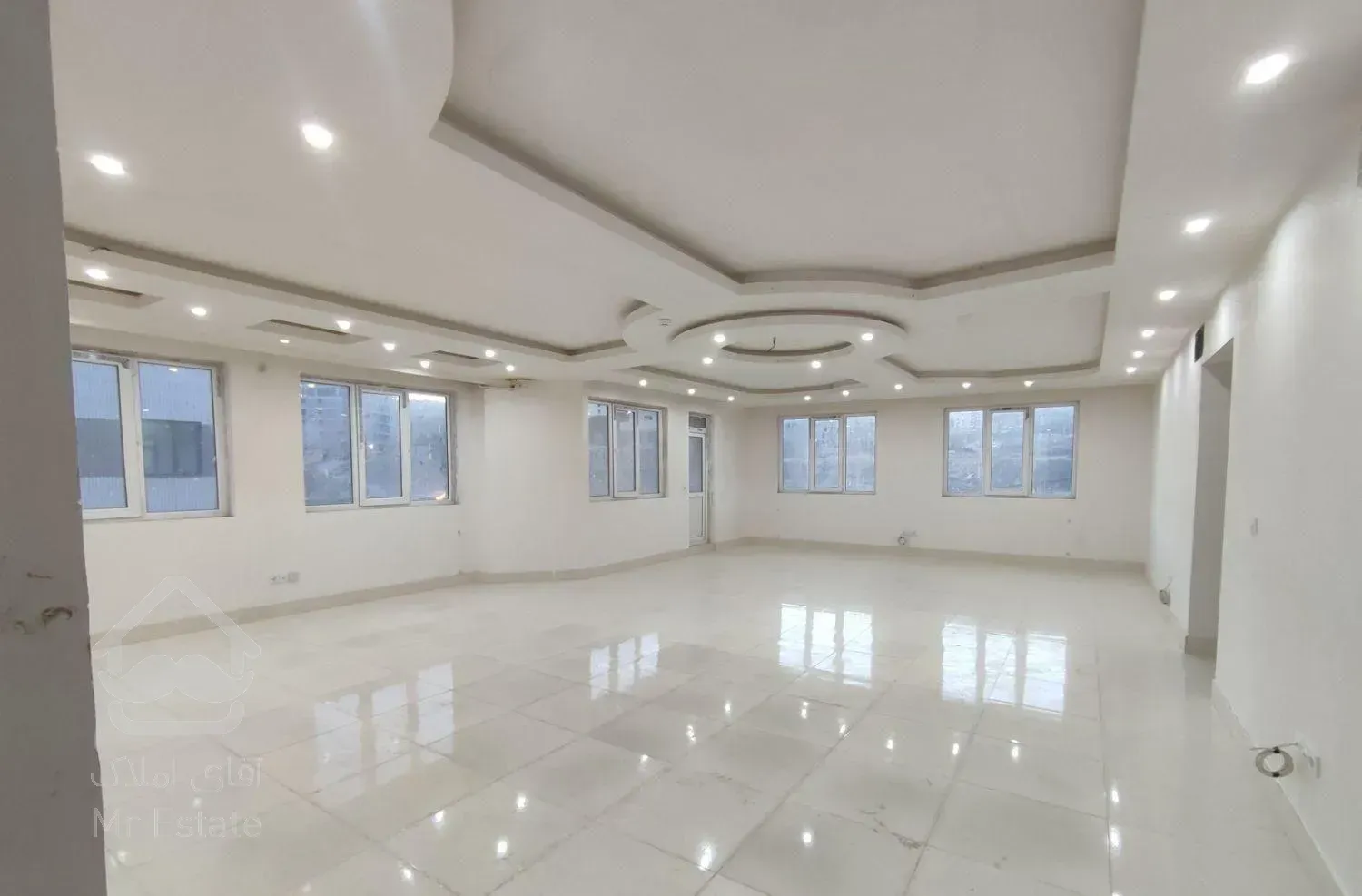 190متر/نوساز/آکواریوم/شهرک بهاران