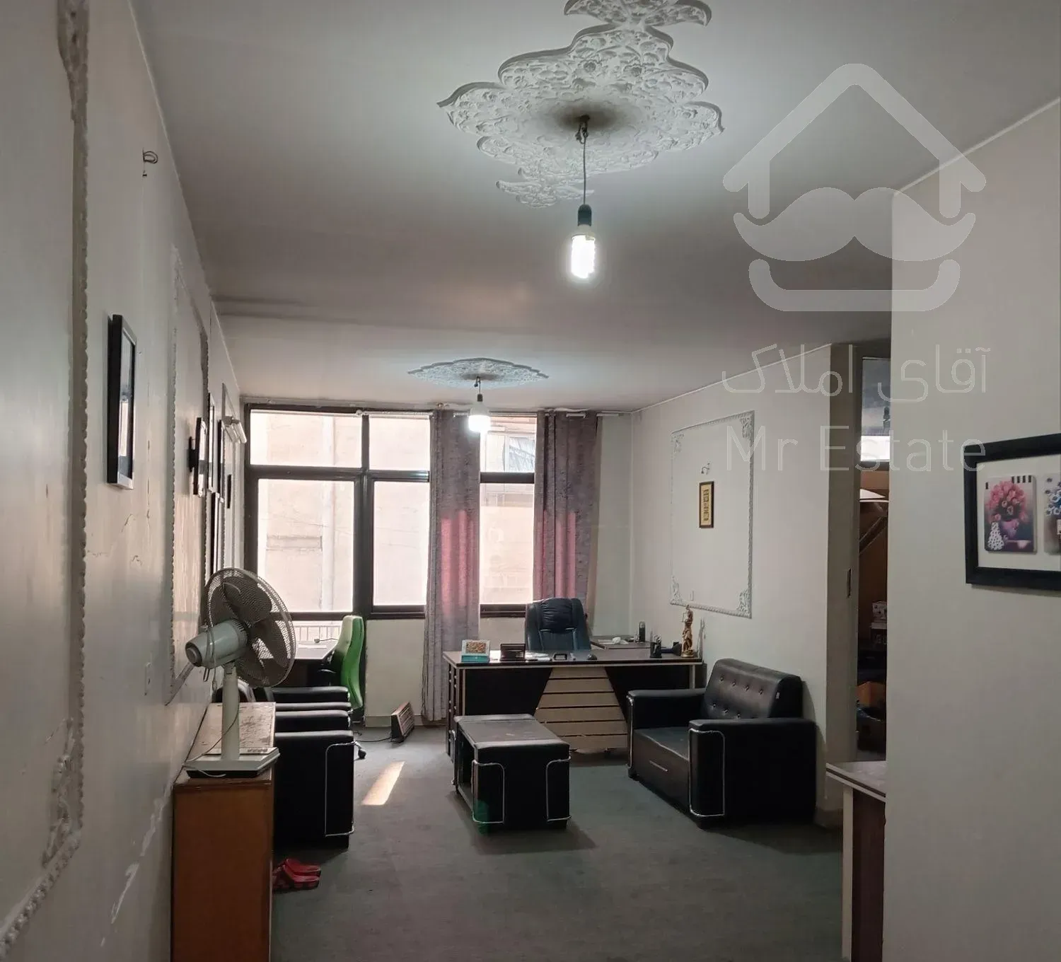 ۸۷ متری ۲ خوابه طبقه ۱ در ایرانشهر پارکینگ