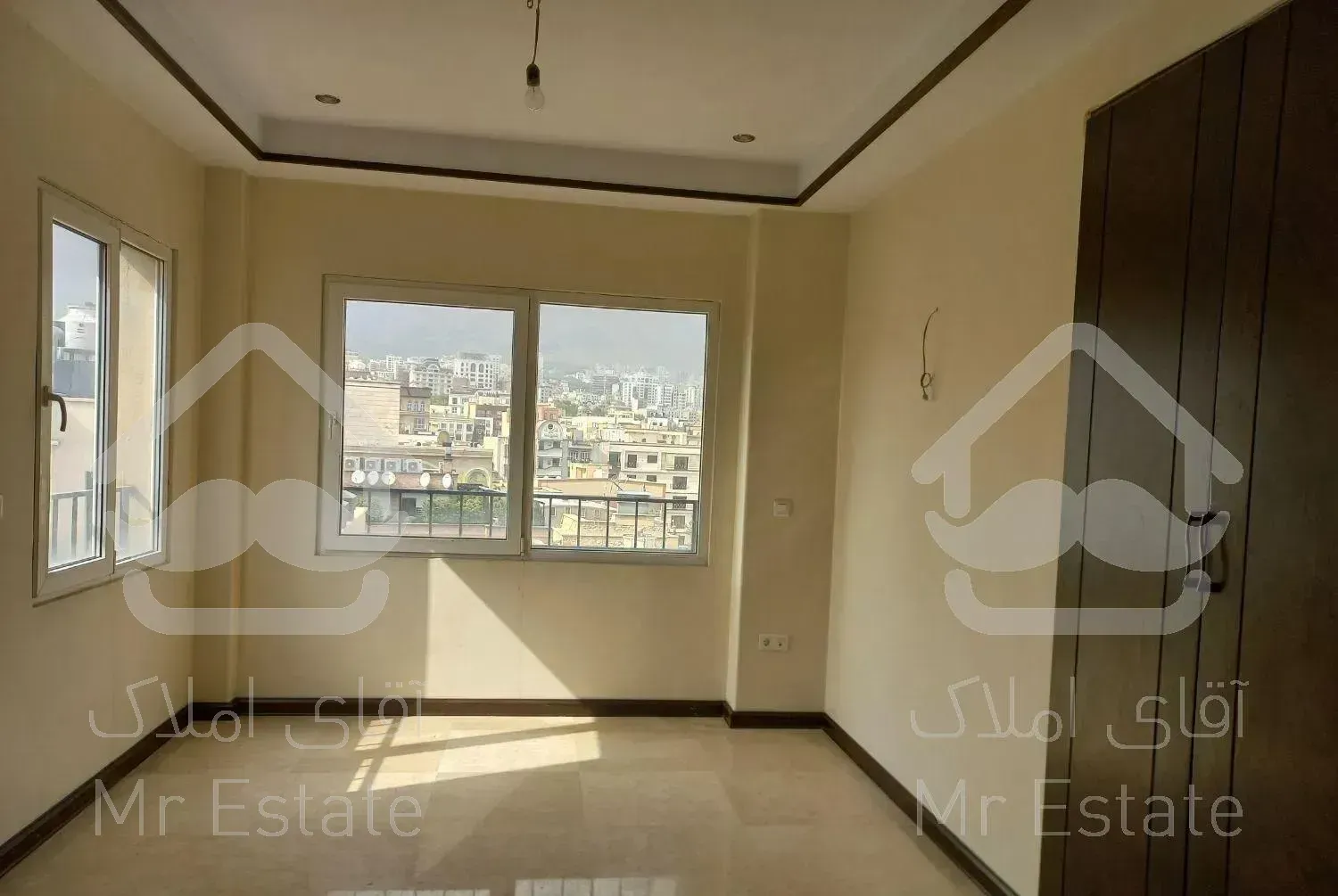 آپارتمان ۲۰۰متری/۳خواب/کلیدنخورده/تکواحدی/