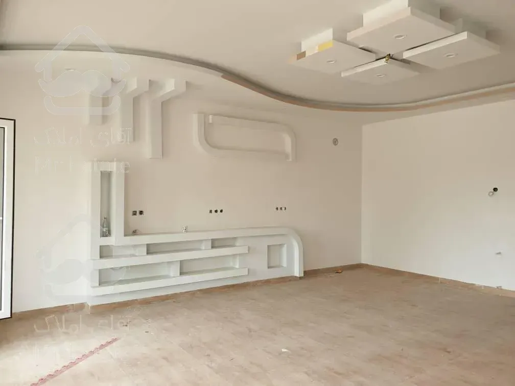 فروش ویلا شهرکی نوساز لاکچری استخر داخل ویلا ۴۰۰متری/ دوبلکس