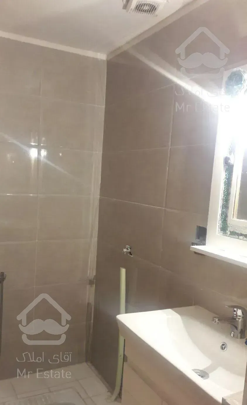 آپارتمان ۱۲۲ متر ۳ خوابه     (شاه نظری)