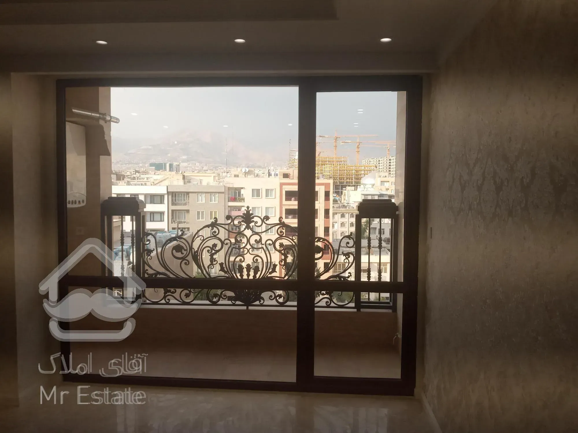 خرید آپارتمان سه خوابه  فردوس شرق