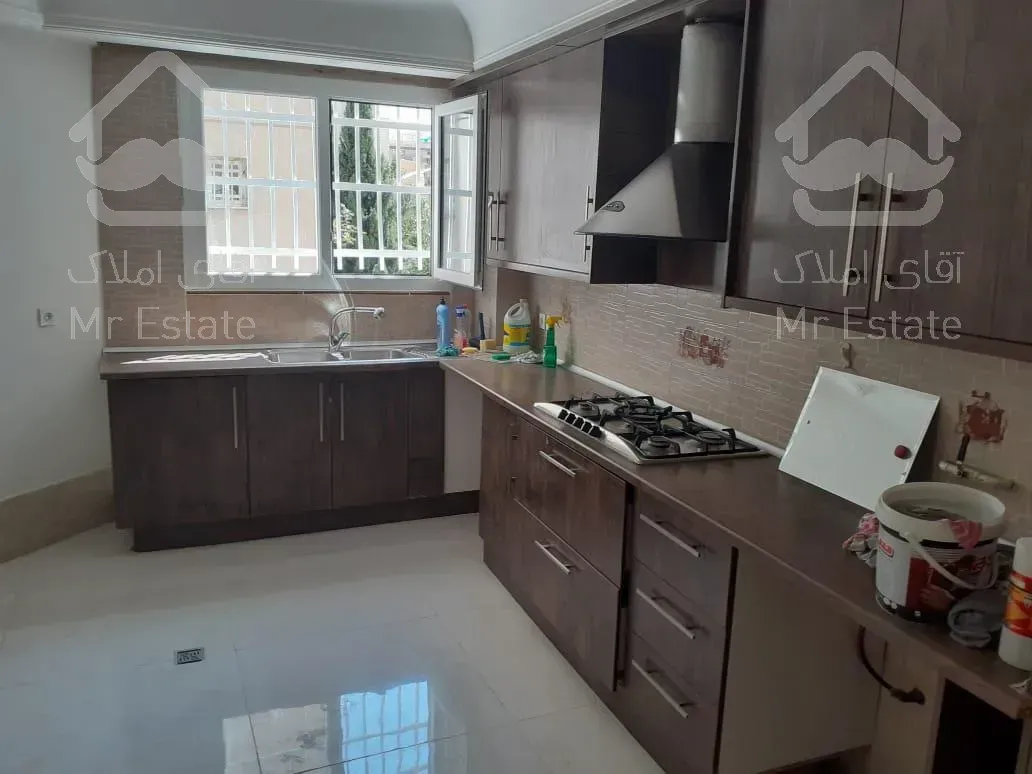 اجاره و رهن آپارتمان زعفرانیه 200  متر شیک