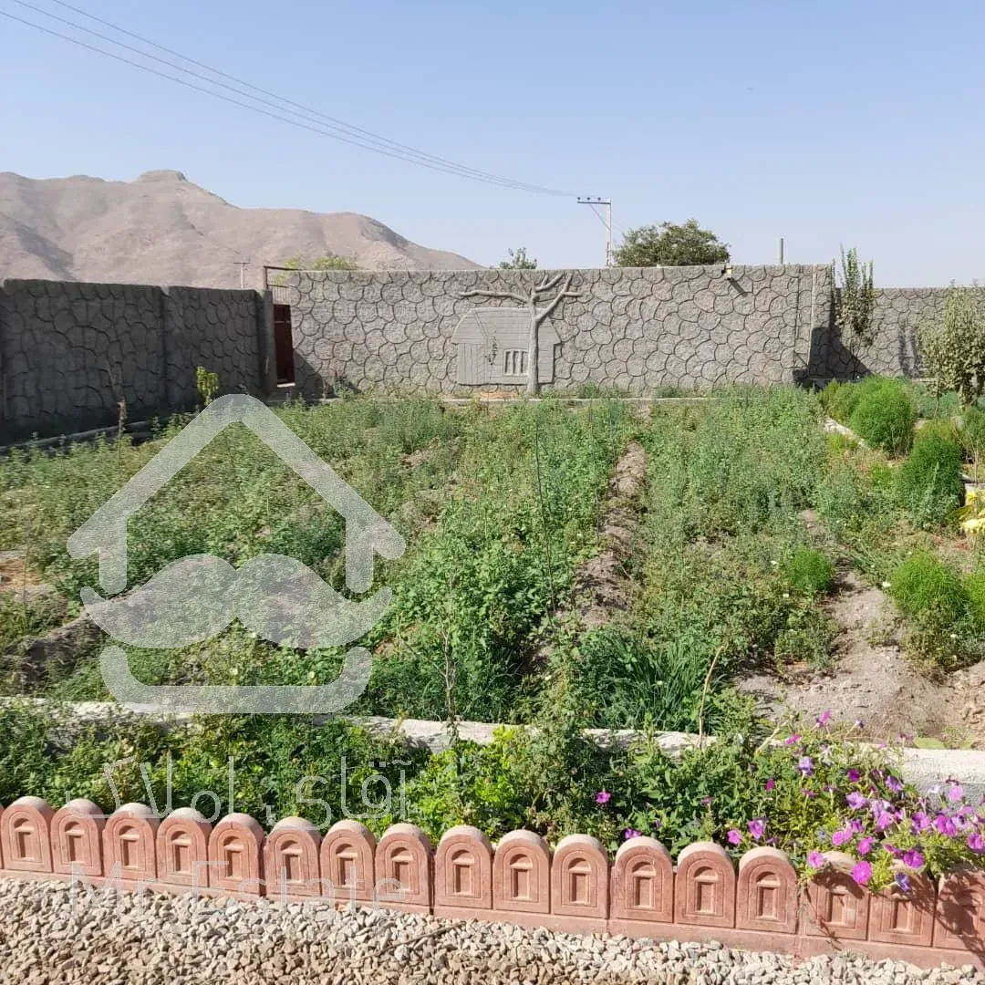 باغ ۶۰۰ متری چهار دیواری