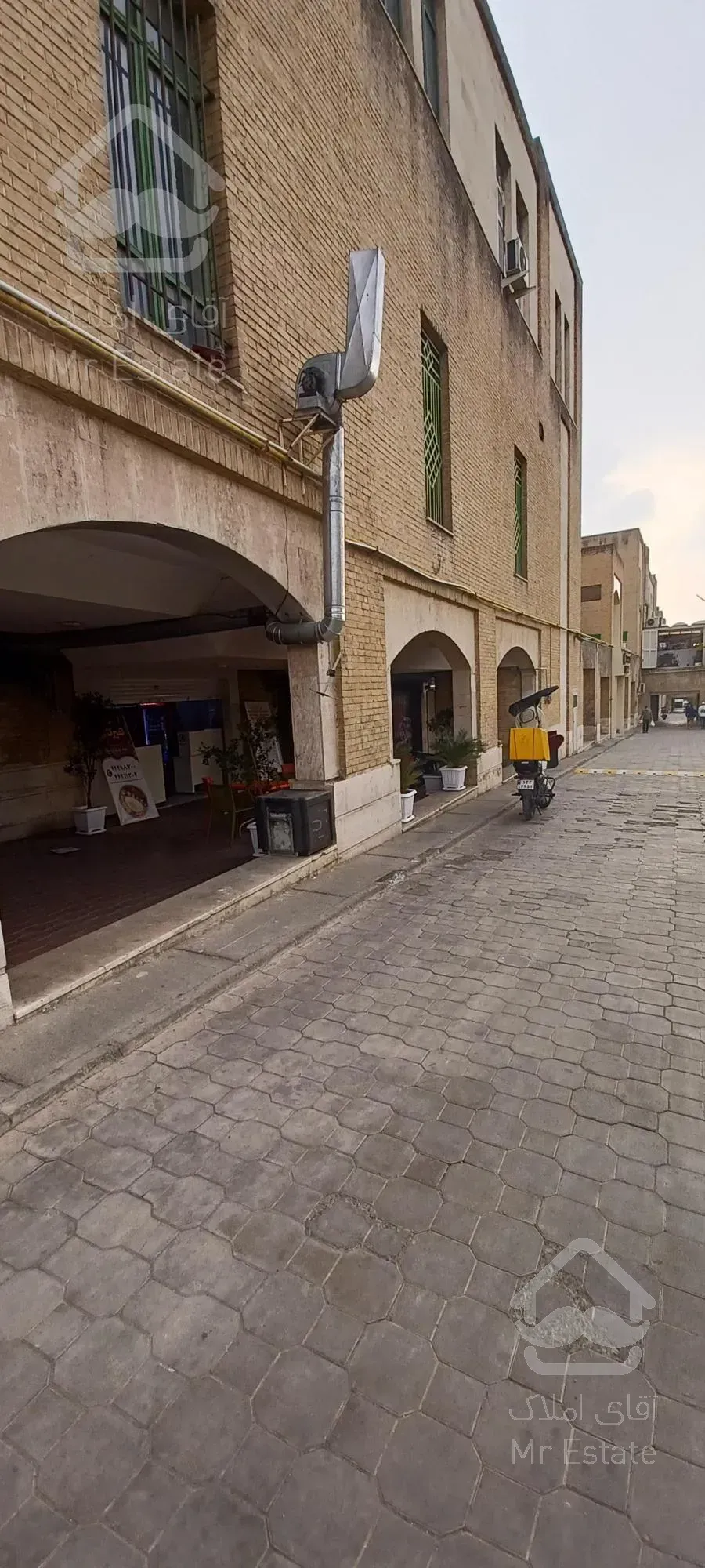 فروش مغازه صادقیه بازار سنتی