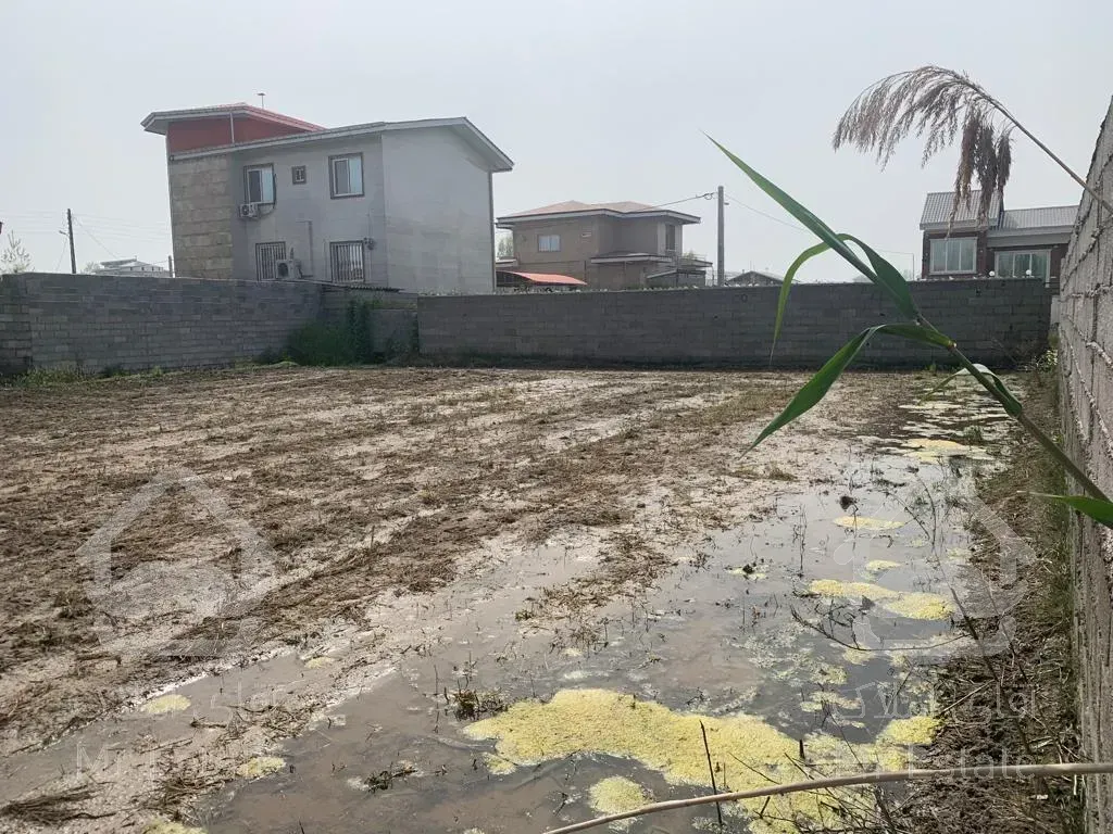 زمین مسکونی دارای سند منگوله دا ر