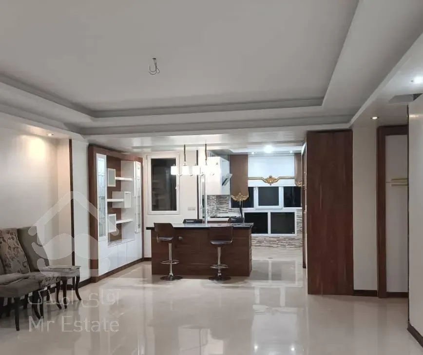 ۹۰متر ۲خواب ظفر تاپ لوکیشن رو به آفتاب