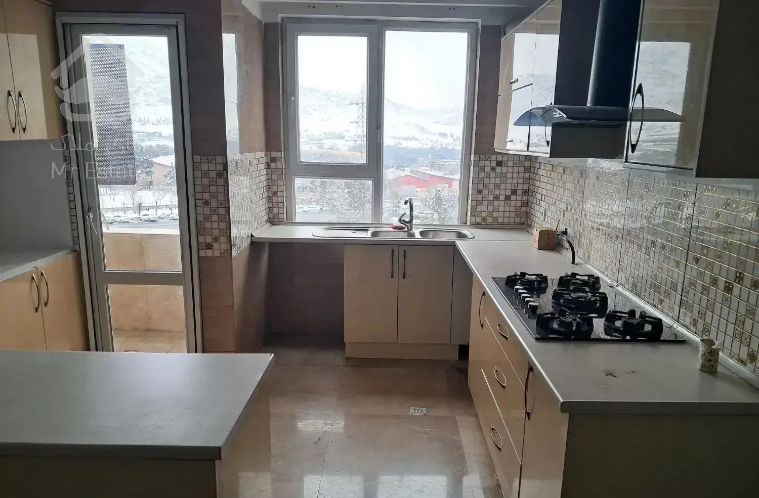 آپارتمان 61 متری حکیمیه بدون مشرف