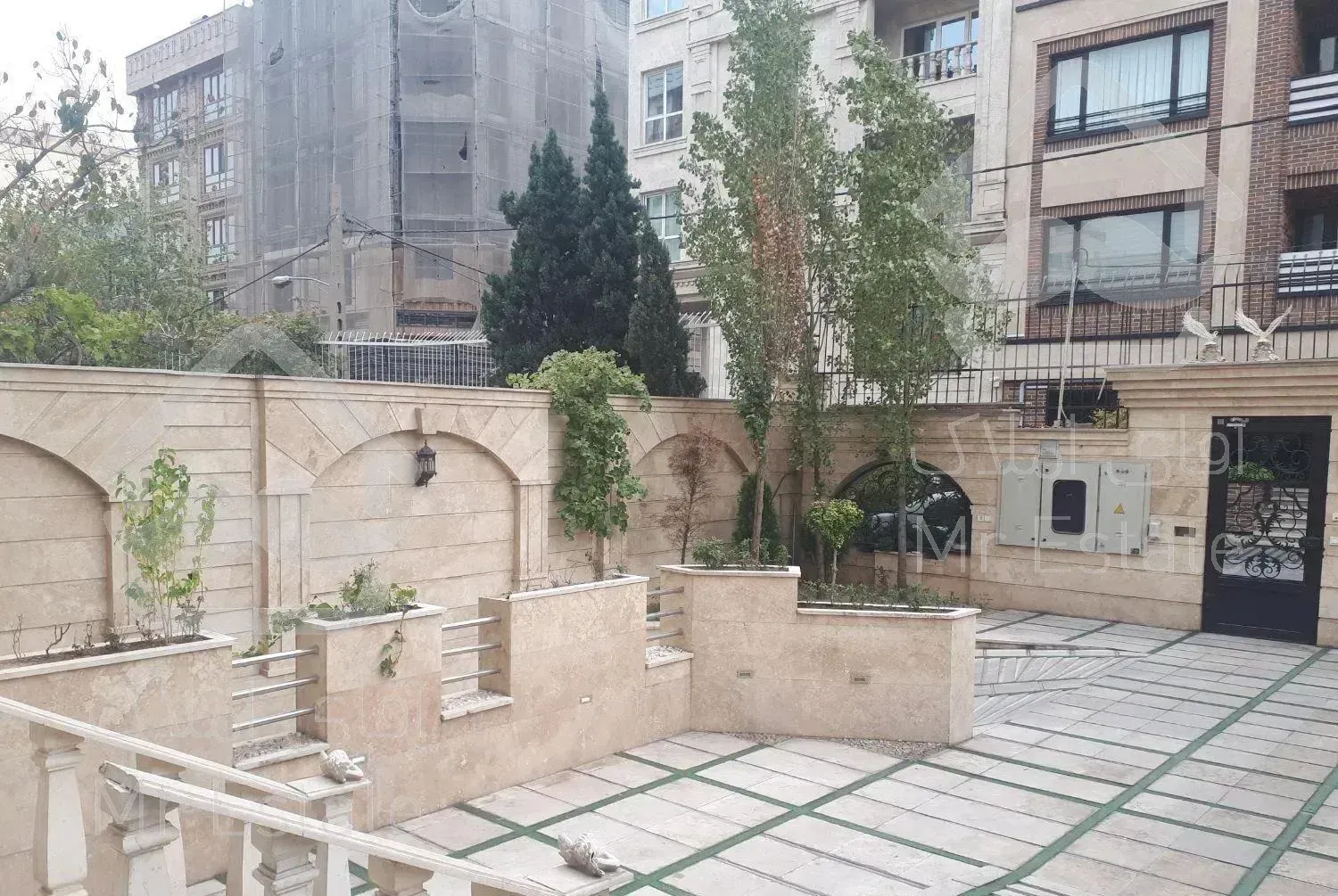 میرداماد - بلوار مینا 130متر/طبقه پنجم /اعیان نشین