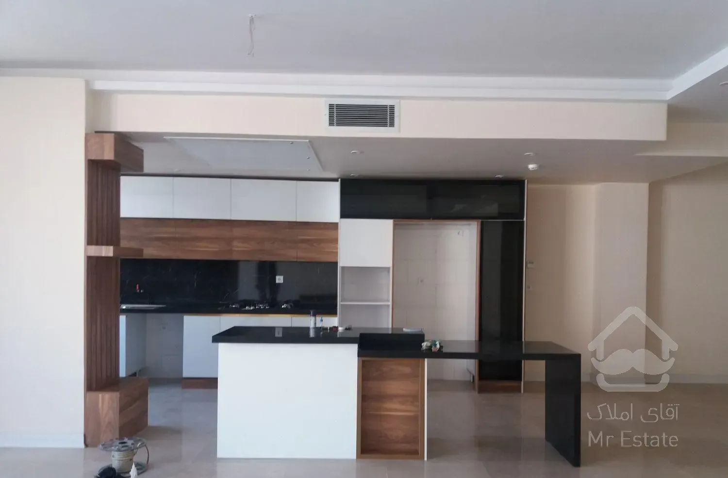 ۲۱۰متر ۳خواب/کلیدنخورده/تک واحدی/آلاله شرقی