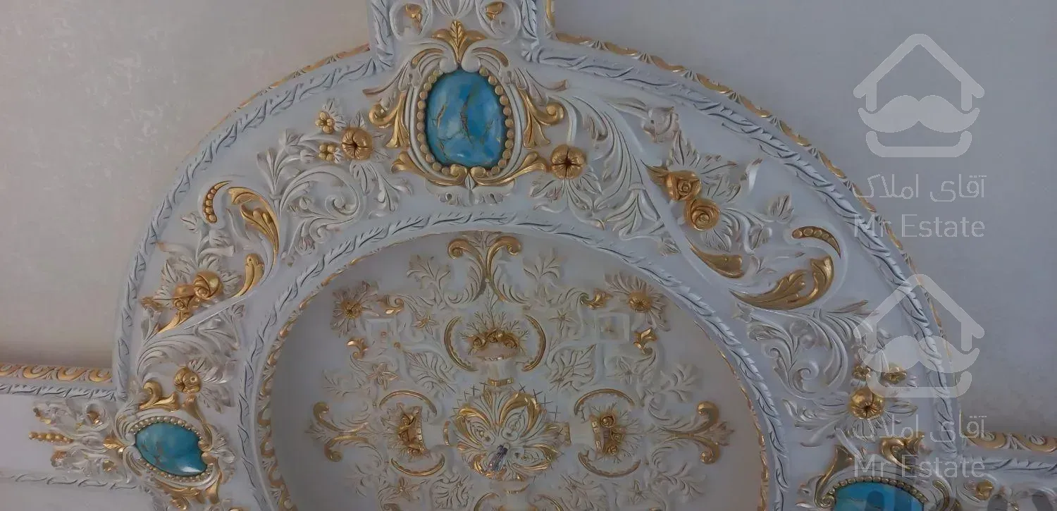 پنینه، ورق طلا، دکوراسیون داخلی