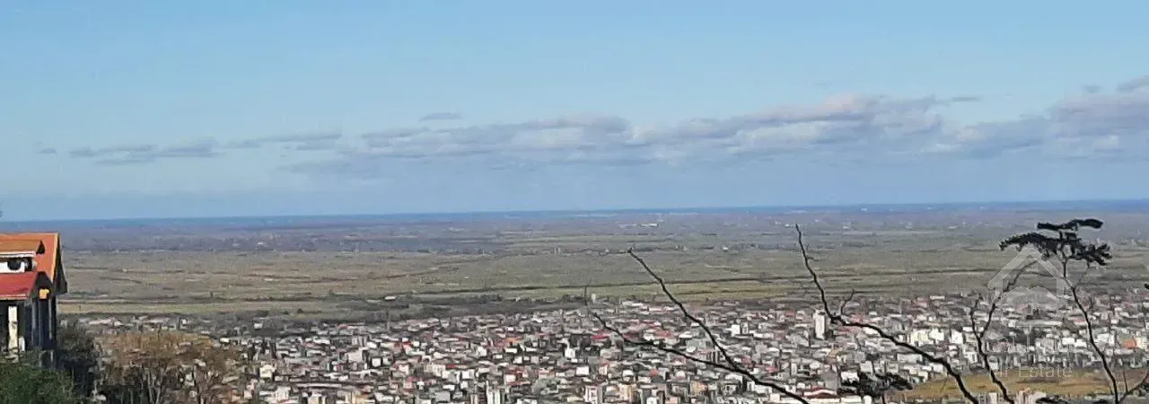 فروش و اجاره ویلای سنتی بازسازی شده بر بام لنگرود