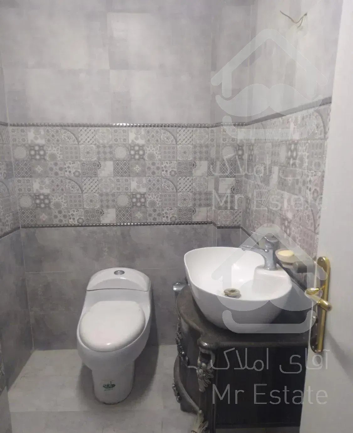 آپارتمان ۹۰ متری خوش نقشه دیباجی