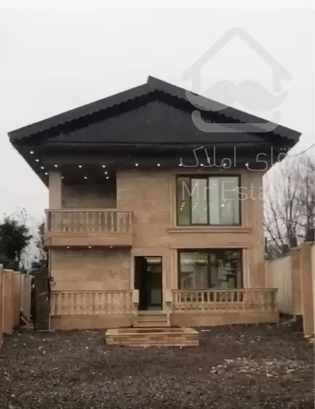 ویلا ۳۰۰ متری سند تک برگ بنا ۲۰۰ متری