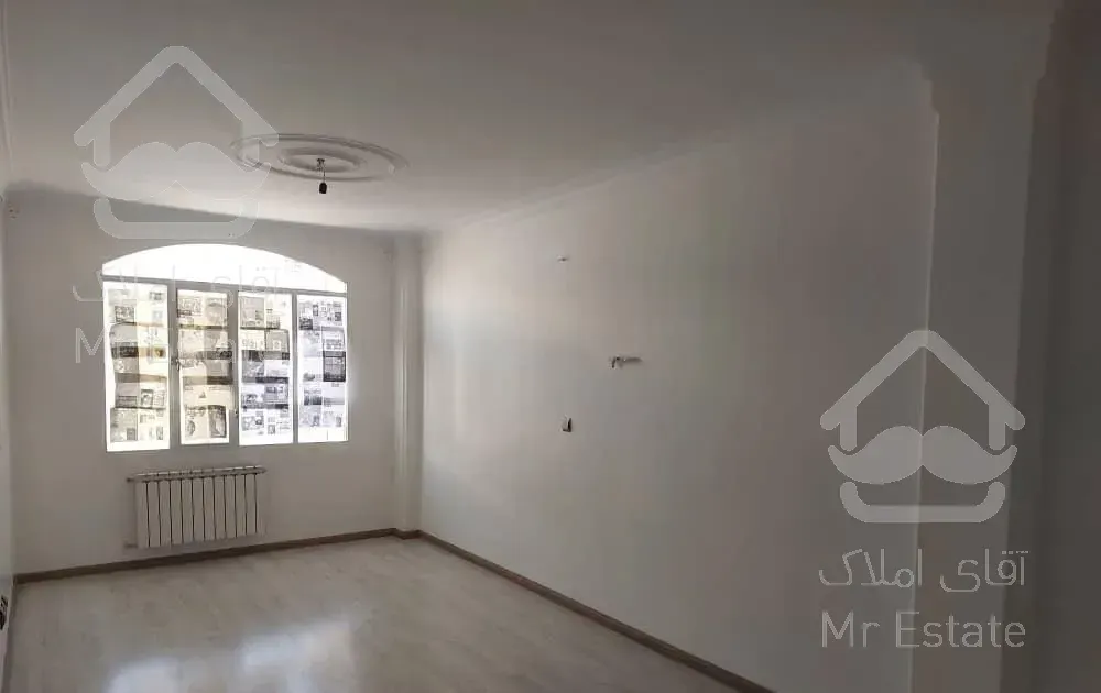 یک پارلمان ۶۸متری ۲خوابه ۵طبقه ۴واحدی طبقه ۳