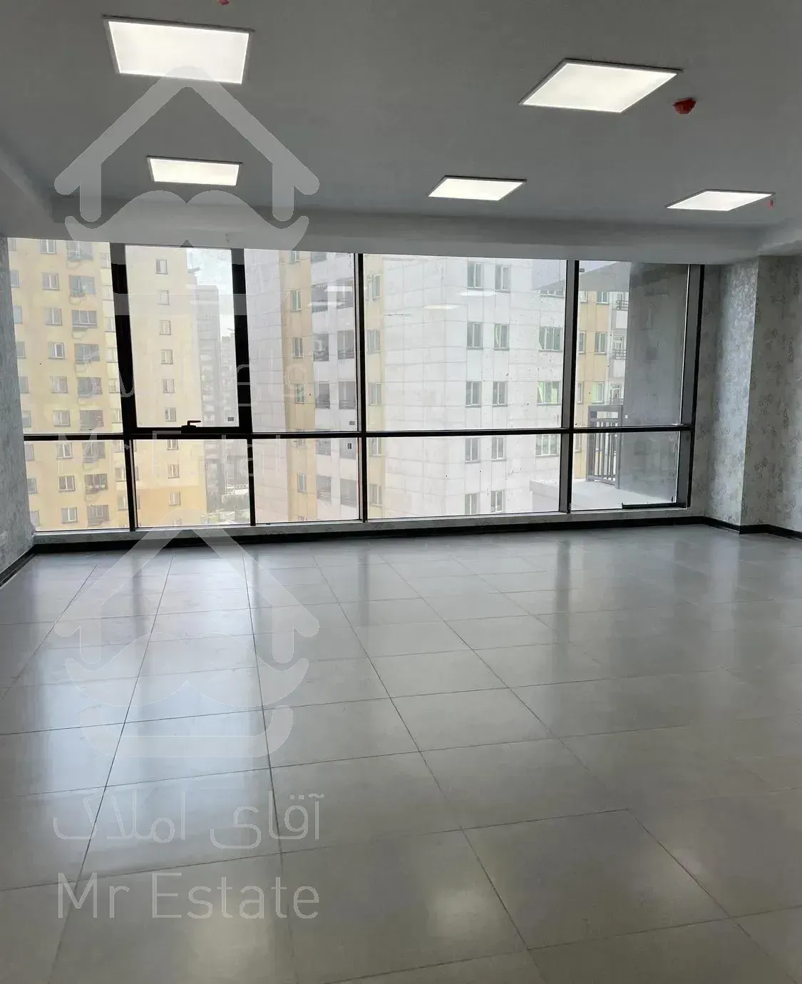 ۷۵ متر ، سند اداری ، برج تجاری اداری برند منطقه