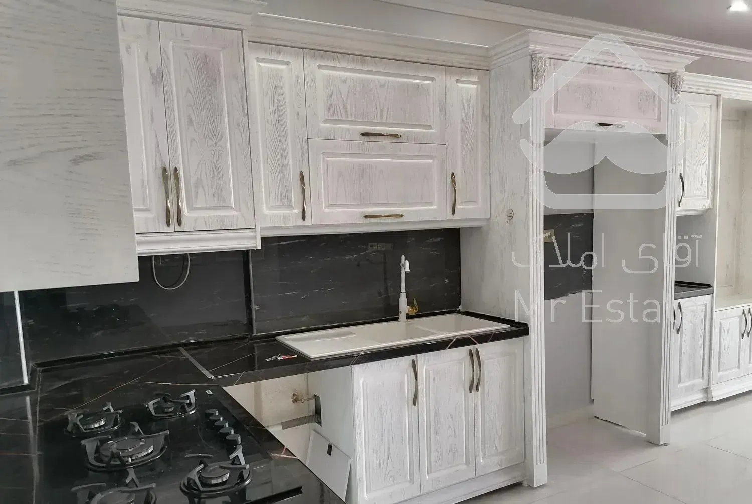 ۱۲۵ متر اوایل صیاد شیرازی، تکواحدی  طبقه