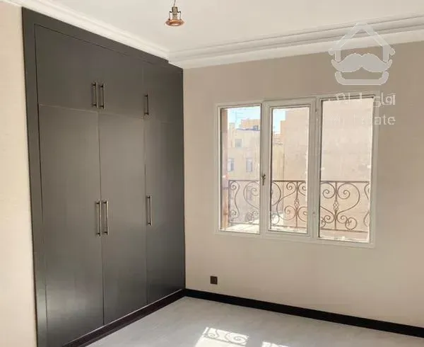 آپارتمان ۸۳ متری / ۲ خواب فول شیک / بیمه ۵