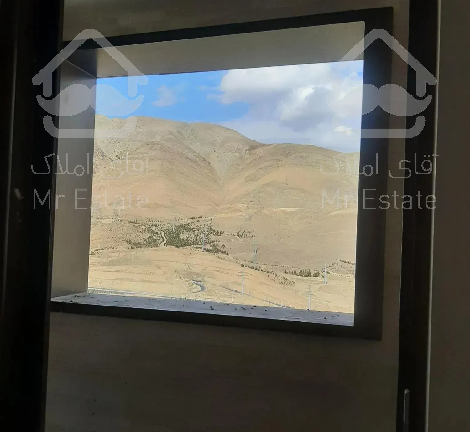 آپارتمان۱۱۲ متری طبقه۲۸