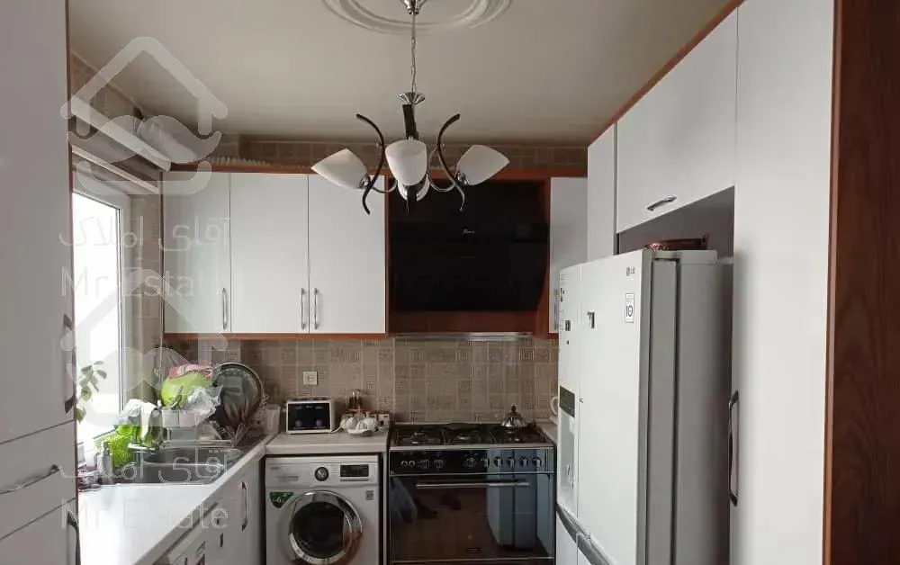 ٦٨متر٢خواب/بالابی وتراس/مستر/٧ساله