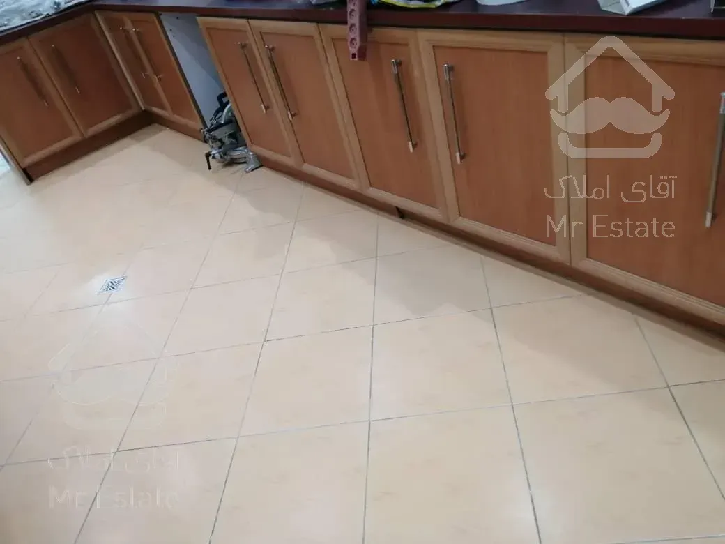 اجاره و رهن آپارتمان جردن 200  متر شیک