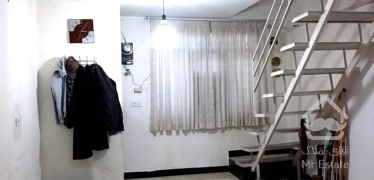 فروش منزل مسکونی دوطبقه 80 متر.انتهای همت غرب