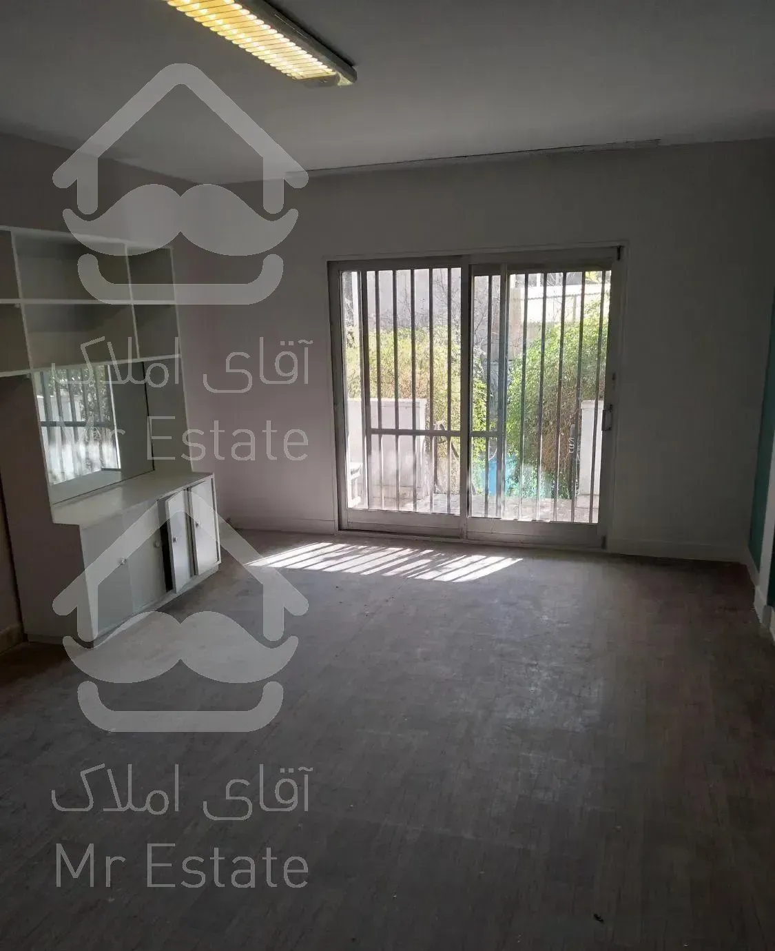 عباس آباد - بخارست ۲۶۰ متر ( حیاط اختصاصی )