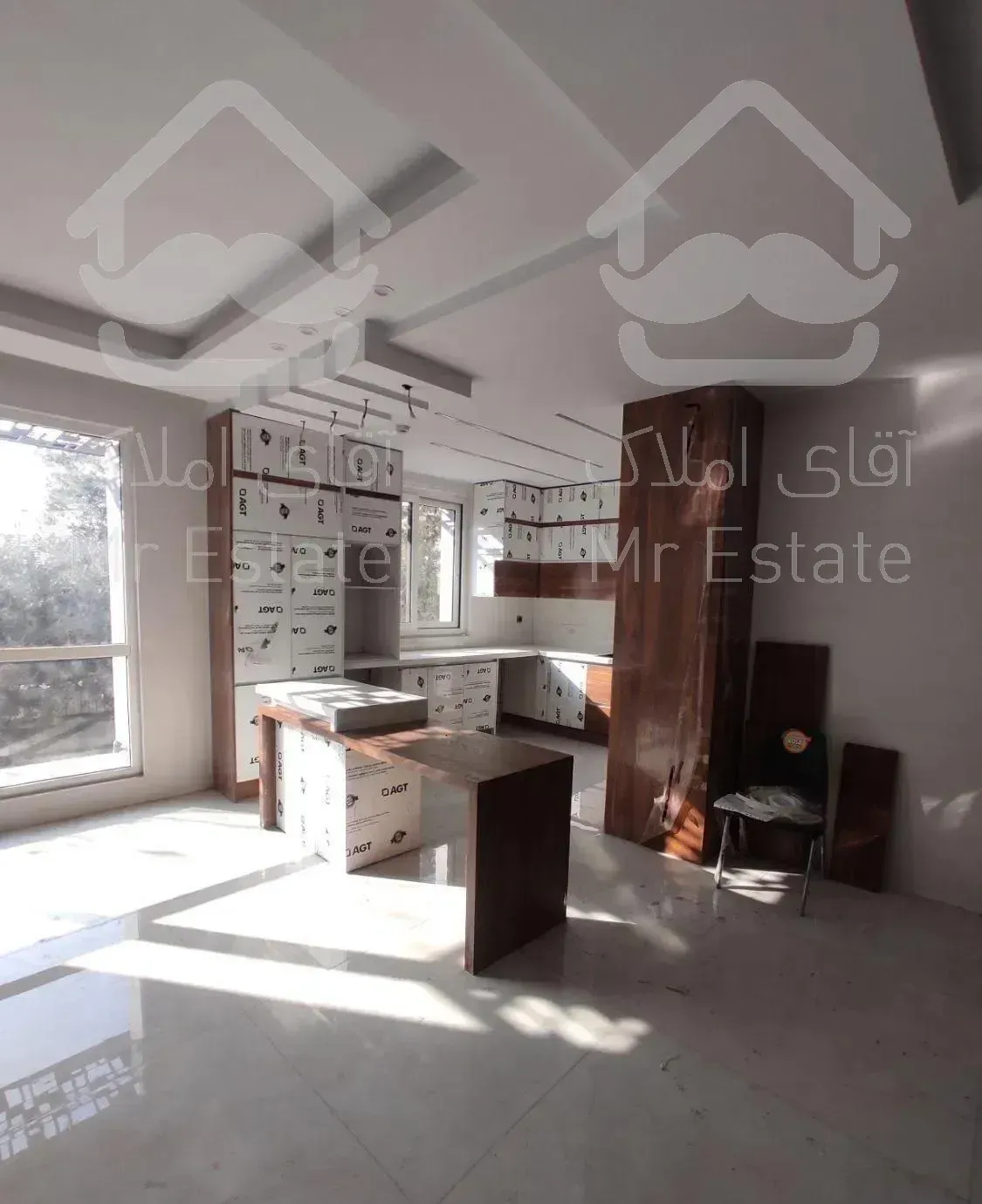 125متر/تاپ سالن پرده خور