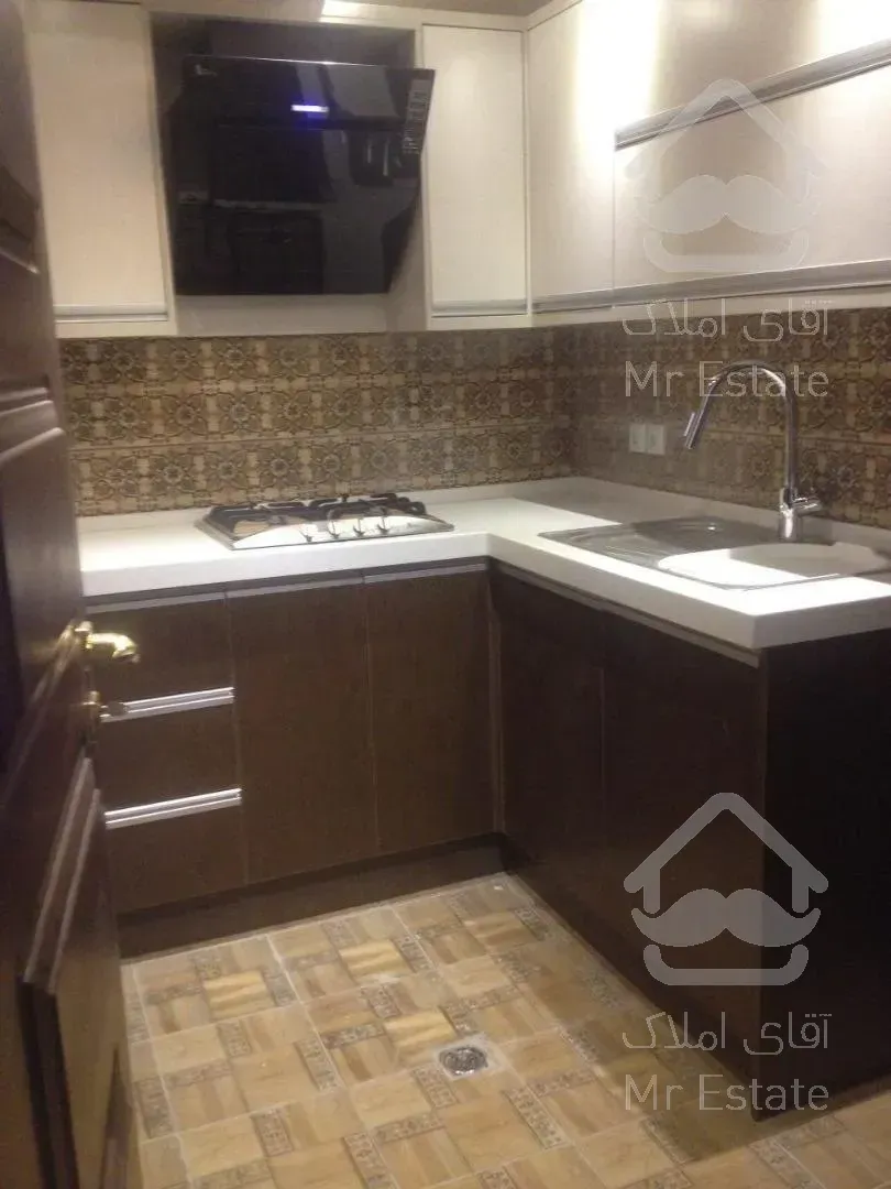 اجاره و رهن دفتر کار موقعیت اداری زعفرانیه 120  متر شیک