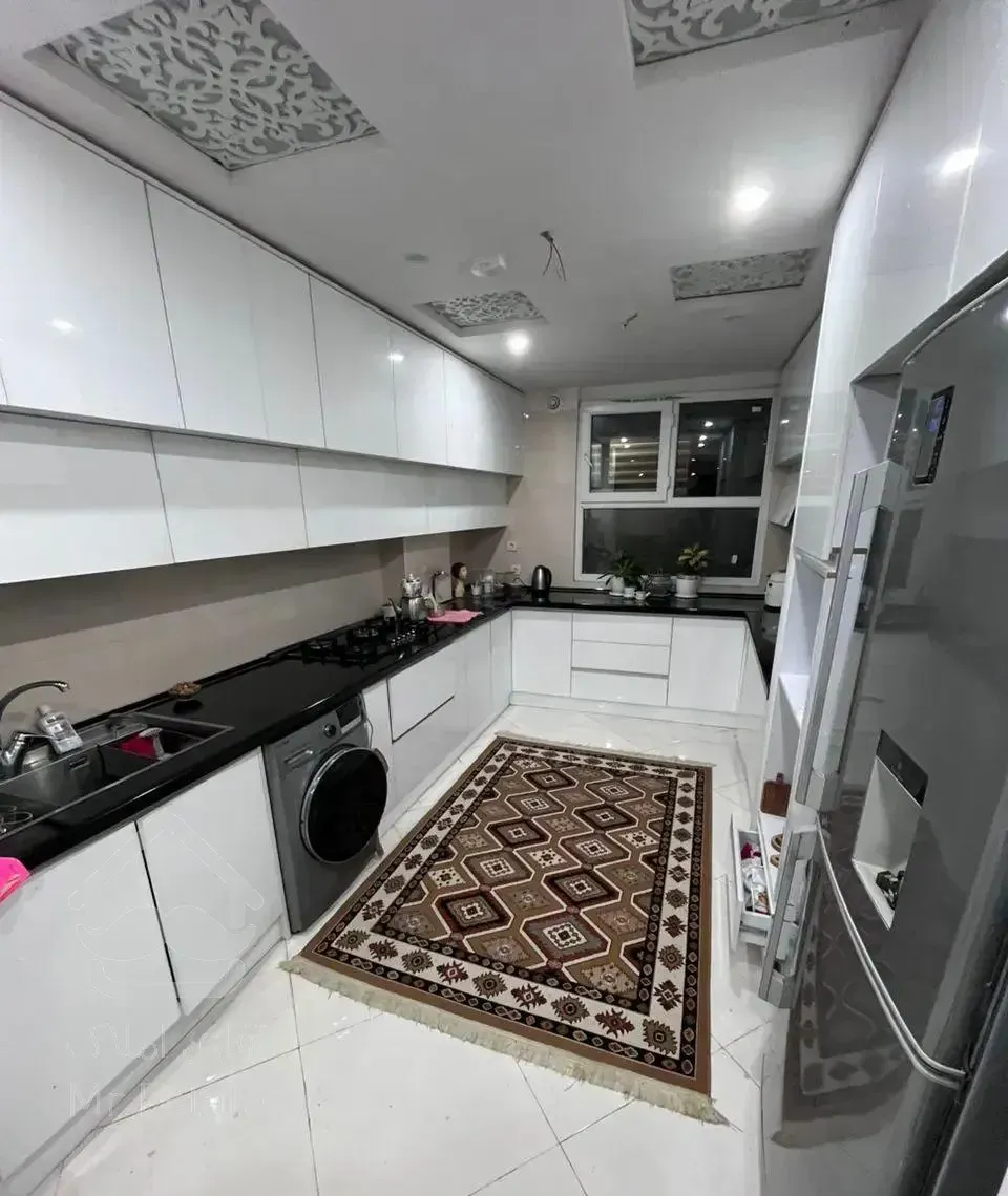 آپارتمان ۱۲۵ متری فوق العاده شیک و نورگیر