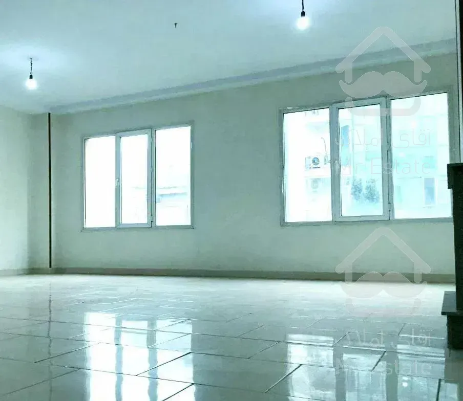 180متر ، کلیدنخورده ، رو به آفتاب ، +مشاعات آبی