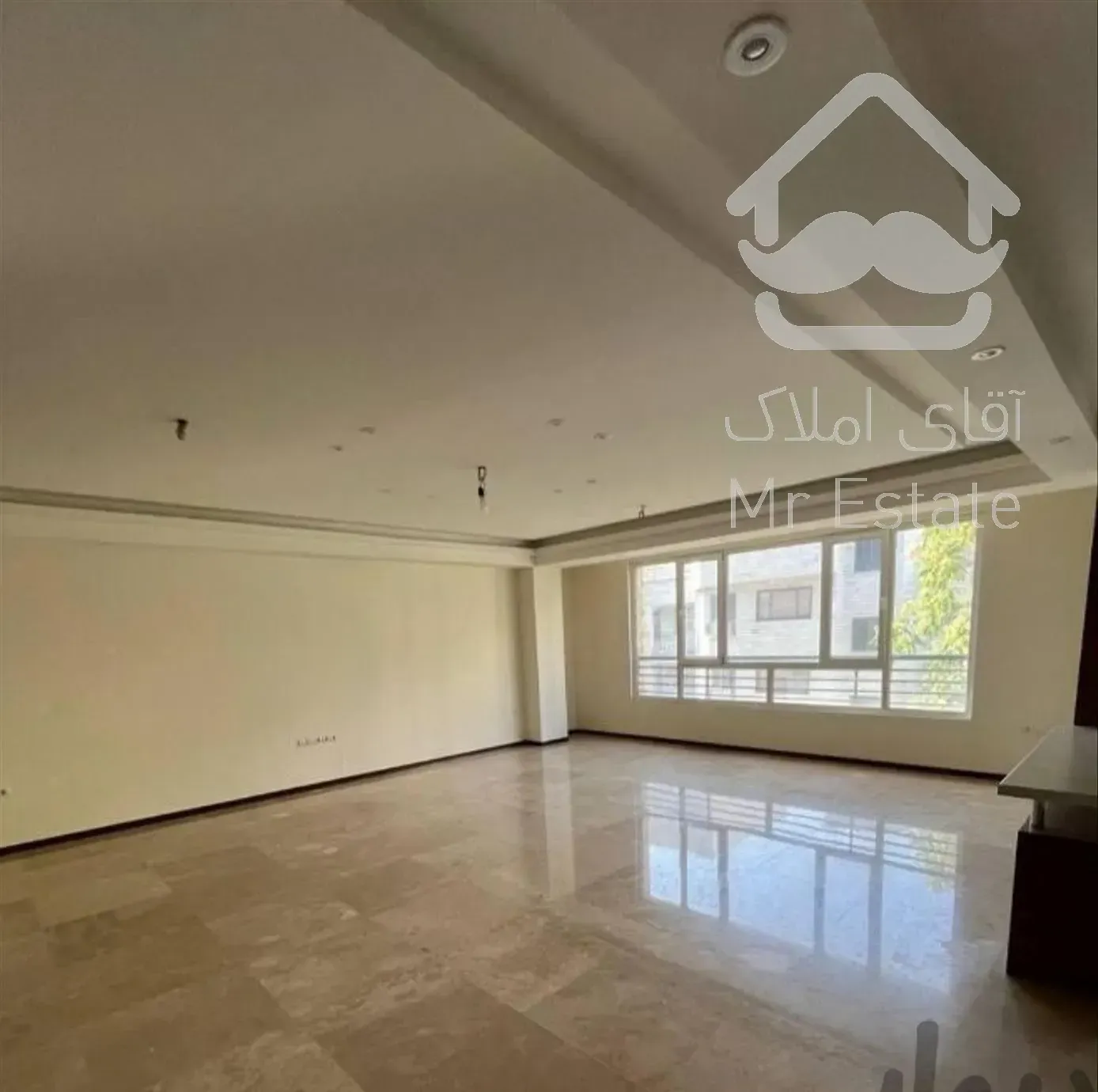 ۱۲۰ متر / ۲خ / سالن پرده‌ خور / ۷ ساله / منطقه ۲